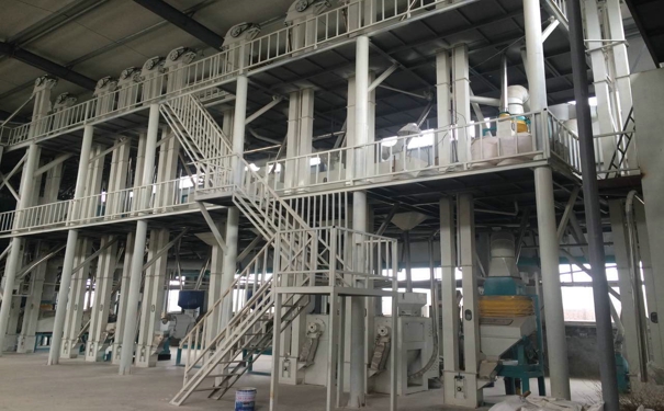 <a href=http://http://www.duomicrm.com/product/ target=_blank class=infotextkey>玉米加工成套設(shè)備</a>